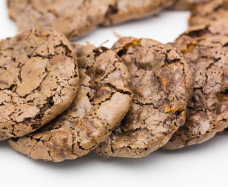 Chocolate Chewy Meringue Cookies
