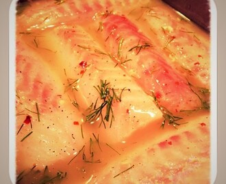 Lchf torskfilé med sesampanering och kall citronsås