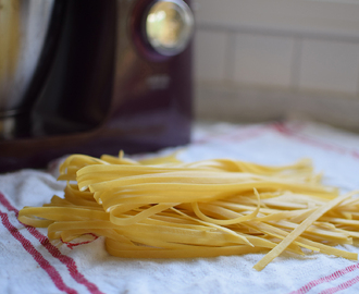 Att göra egen pasta är enkelt, ja rena barnleken
