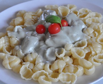 Pasta med fläskfilé och ädelostsås