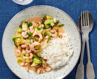 Räkor i kokosmjölk med broccoli