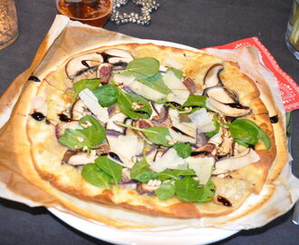 Pizza Bianco med portabello och fikon