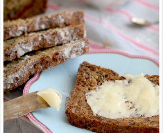 Fröigt och nyttigt glutenfritt bröd