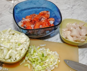 Krämig fisksoppa med lax, hälleflundra och pilgrimsmusslor