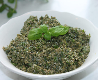 Grön pesto gjord på solroskärnor