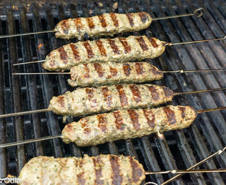 Shish kebab - grillade lammfärsspett