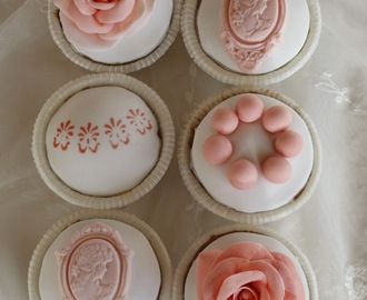 Vintage Cupcakes II!