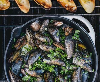 Grilled Mussels Al Fresco | Recipe | Mussels recipe, Bbq recipes, Grilled mussels
