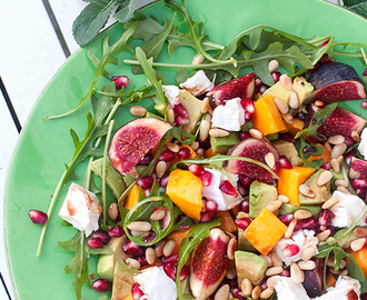 Festlig sallad med mango, fikon, granatäpple & avokado