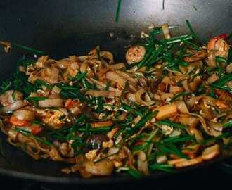 Char Kway Teow (Malaysian Noodle Stir-fry)