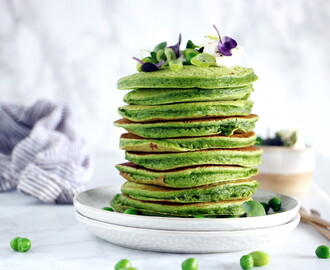 Healthy Spinach Pancakes (Green Pancakes)