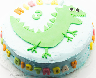 Dinosaur George Chocolate Cake