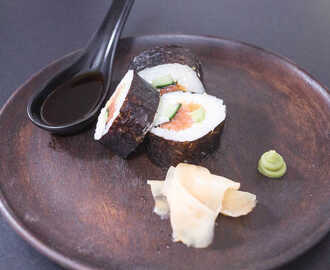 Maki-sushi med gravad lax