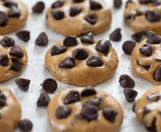 3 Ingredient No Bake Chocolate Chip Cookies (No Flour, Butter, or Eggs)