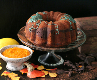 Saftig halloweenkaka med pumpa och choklad