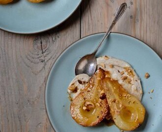 Day 9: Roasted pears with cardamom cashew cream