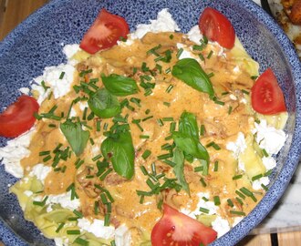 Tortellini med ricotta och spenat samt soltorkad tomatcremé med feta.