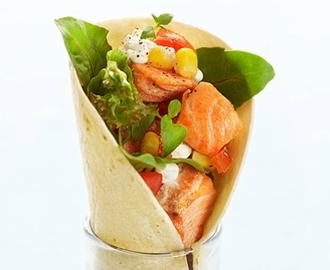 Wraps med lax och cottage cheese