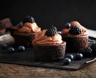 Chokladmuffins med nötfrosting