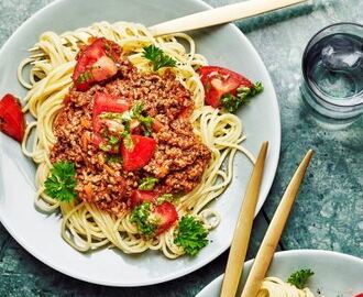 Köttfärssås och spaghetti