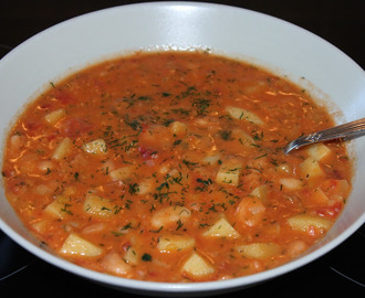 Soppgryta med tomat, potatis, bönor och dill