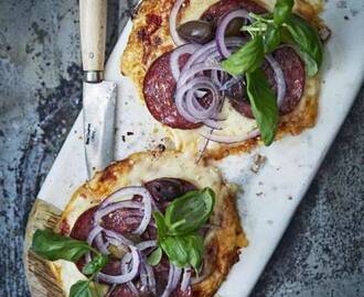 Blomkålspizza med salami & parmesanost