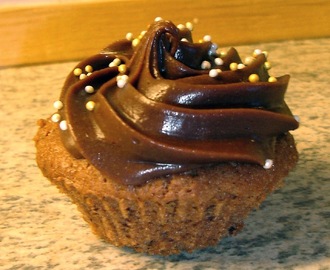 Chocolate Marshmallows-cupcakes med chokladglaze - Yummie!