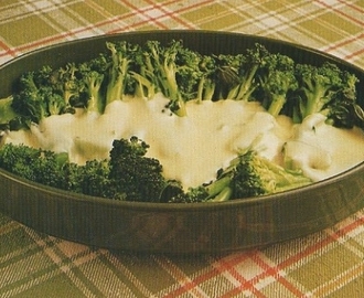 Broccoli i ostsås