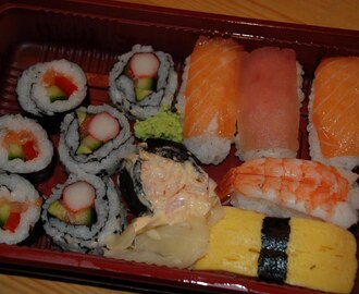 12-bitars sushi från Wook and roll