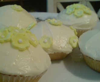 Vanilj cupcakes med creme cheese frosting