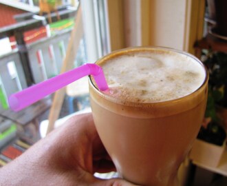 Recept på Frappe  en svalkande kall kaffeshake