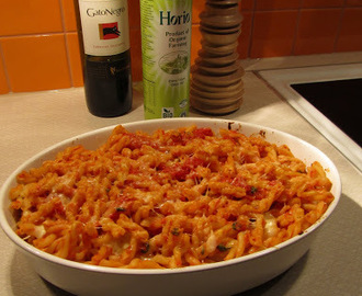 Ugnsbakad pasta med tomat och mozzarella