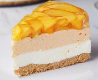 Peaches ‘N’ Cream Cheesecake