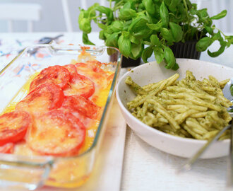 Snabbt och enkelt – tomatbakad torsk med pastapesto
