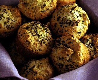 Muffins med créme fraiche & gräslök
