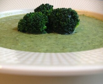 Veckans vegetariska -broccolisoppa lchf och paleo