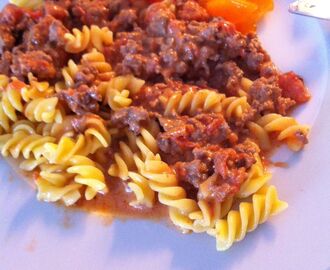 Köttfärsås och pasta