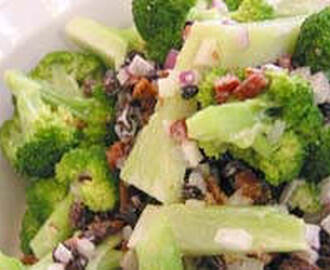 Broccoli & baconsallad