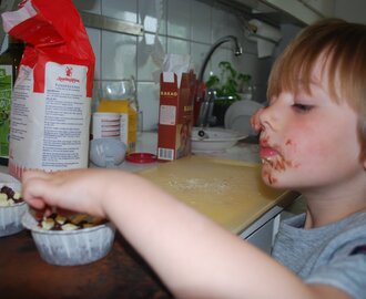 Chokladmuffins med vit choklad, mums!