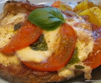 Italienska karrekotletter med tomat och mozzarella