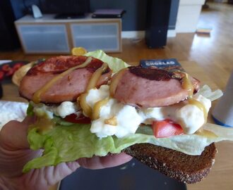 Enkel lunch i sommarvärmen smörgås med falukorv - Leva sunt