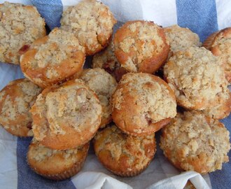 Äppelmuffins med crumble