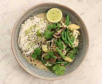 Thai green curry med blomkål och haricots verts