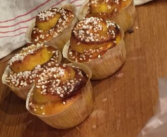 Lussebullar med vaniljfyllning