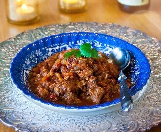 Slökokt chiligryta med kaffe och mörk öl