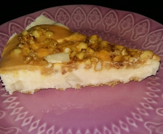 Drömgod cheesecake med päron och salt kola