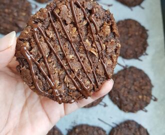 Choklad havrekakor med chokladbitar.