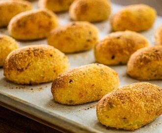 Oven Baked Italian Potato Croquettes 