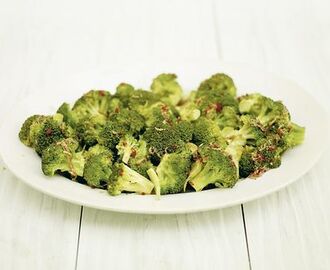 Broccoli med asiatisk dressing