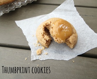 Thumbprint cookies med kola och flingsalt